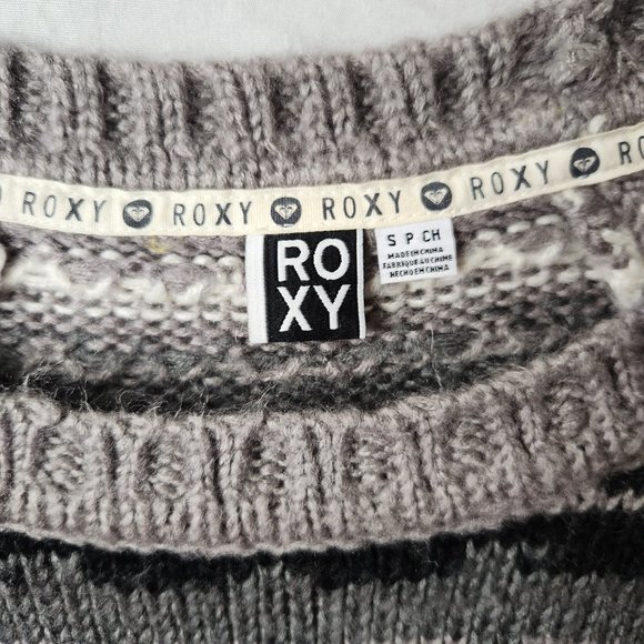 Roxy Black and Gray Aztec Sweater - Picture 3 of 11